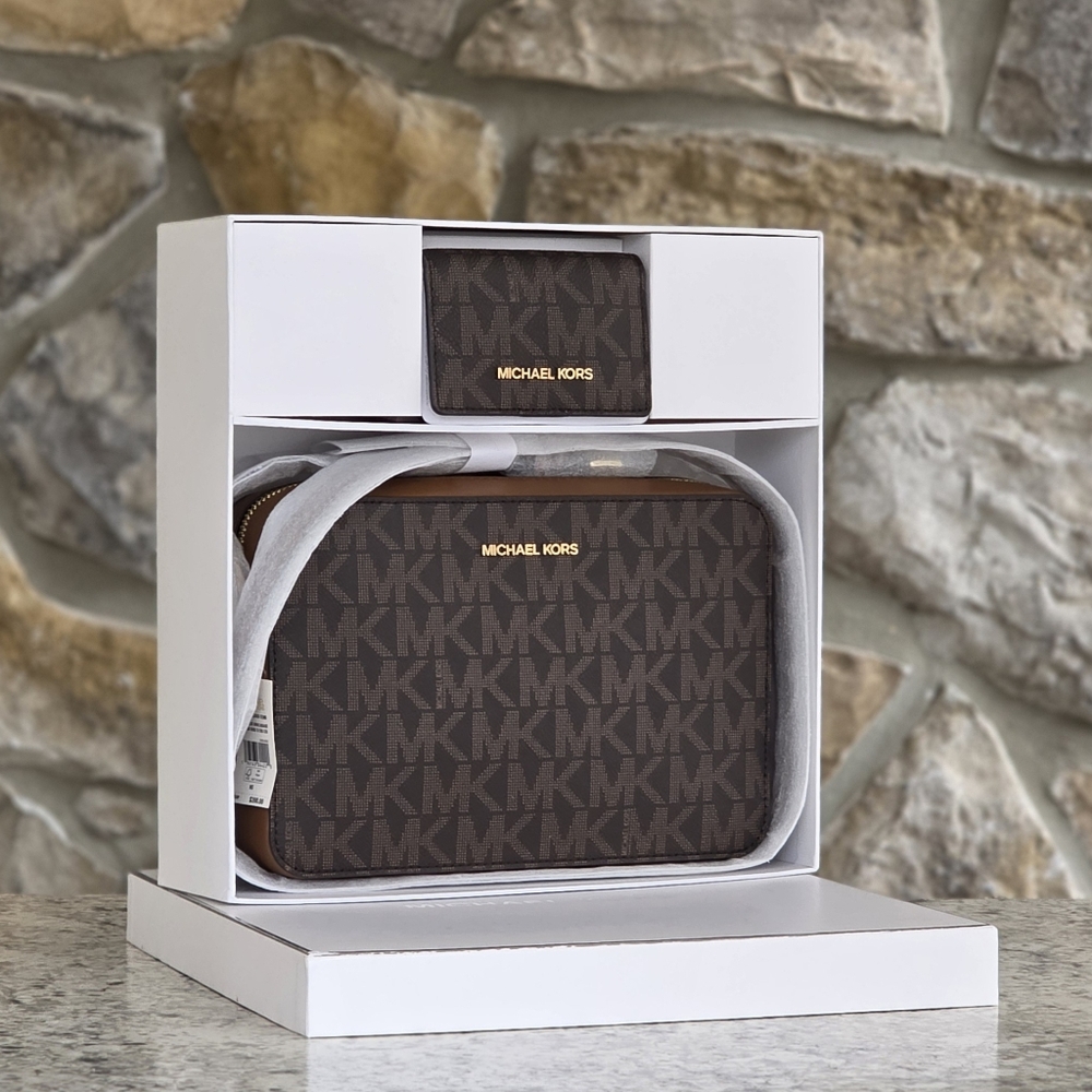 Michael Kors Jet Set Logo Large Brown Crossbody SET